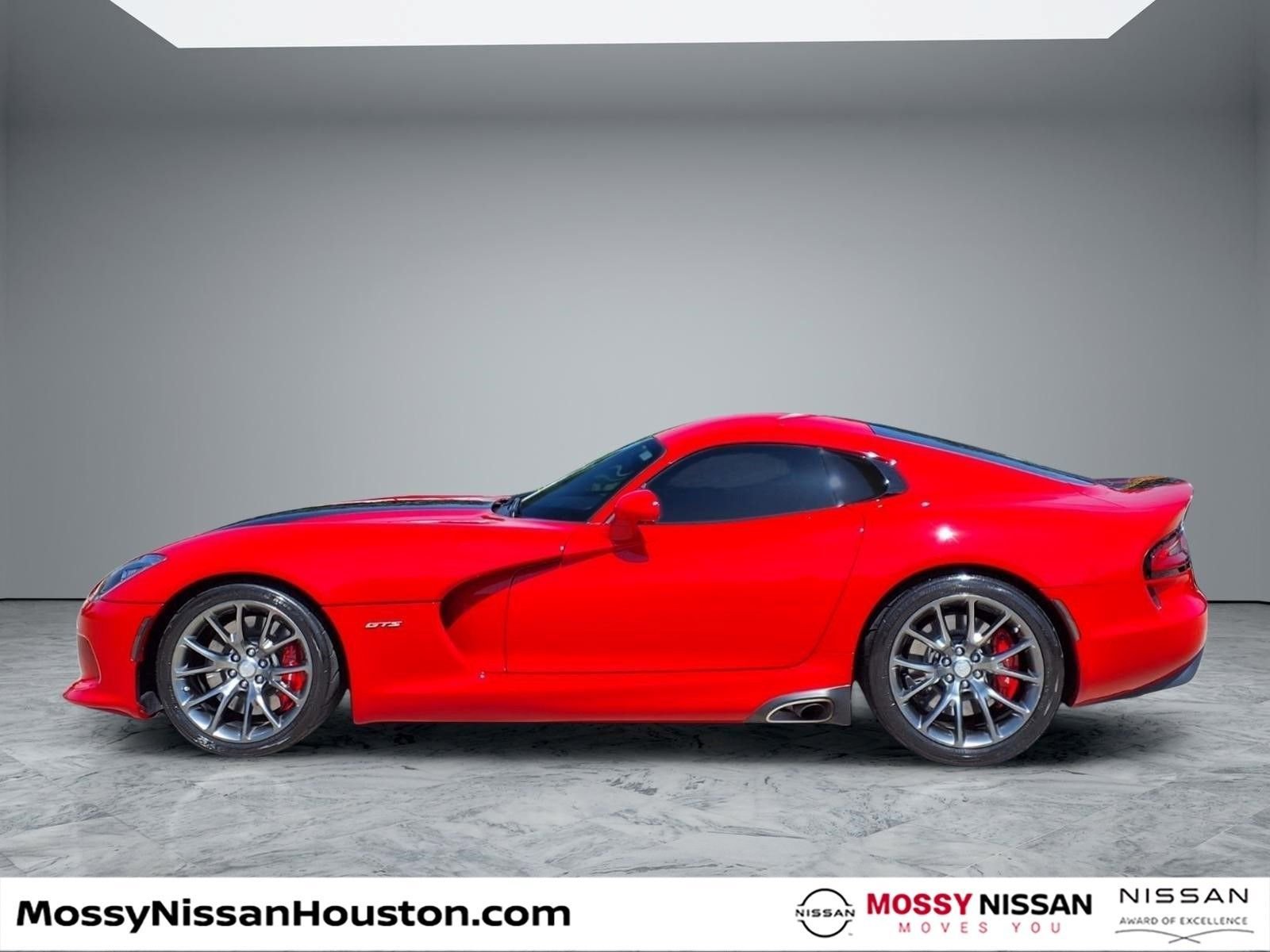 Used 2013 SRT Viper GTS w/ GTS Laguna Interior Pkg RWD image 5