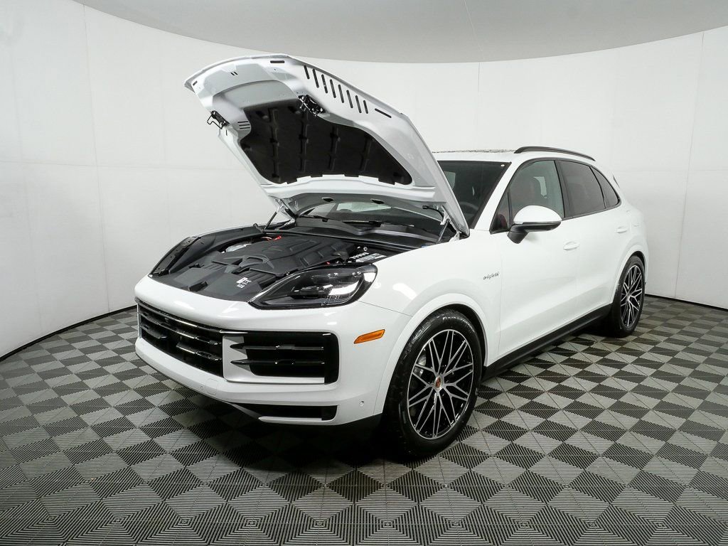 New 2026 Porsche Cayenne E-Hybrid image 36
