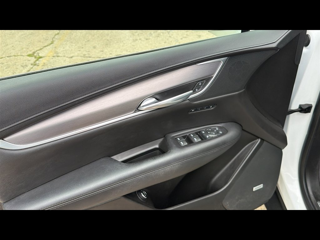 Used 2019 Cadillac XT5 Premium Luxury AWD/4WD image 7