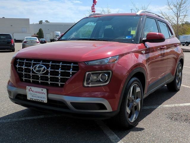 Used 2023 Hyundai Venue SEL w/ Cargo Package image 8