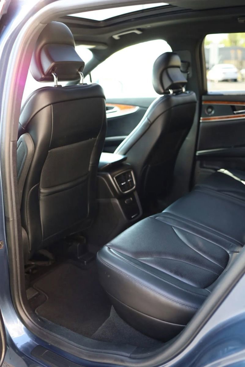 Used 2019 Lincoln Nautilus Reserve w/ Driver Assistance Package AWD/4WD image 35