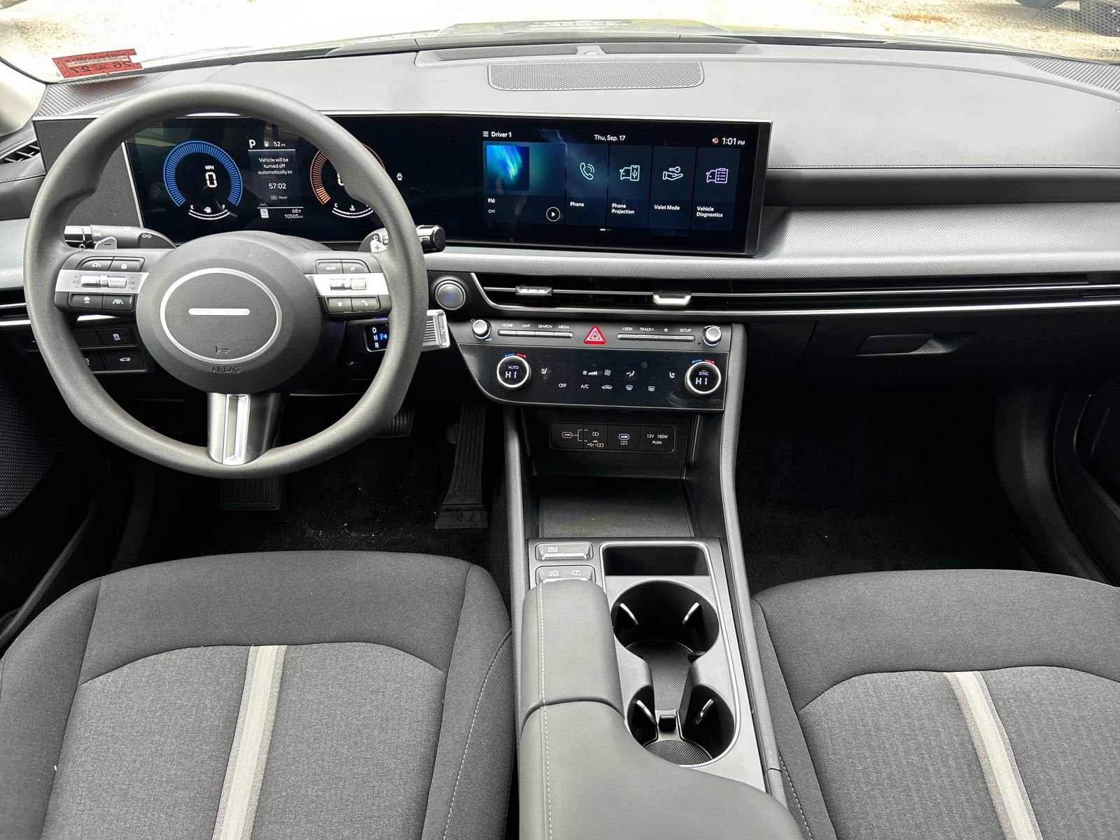 Certified 2025 Hyundai Sonata SEL AWD/4WD image 17