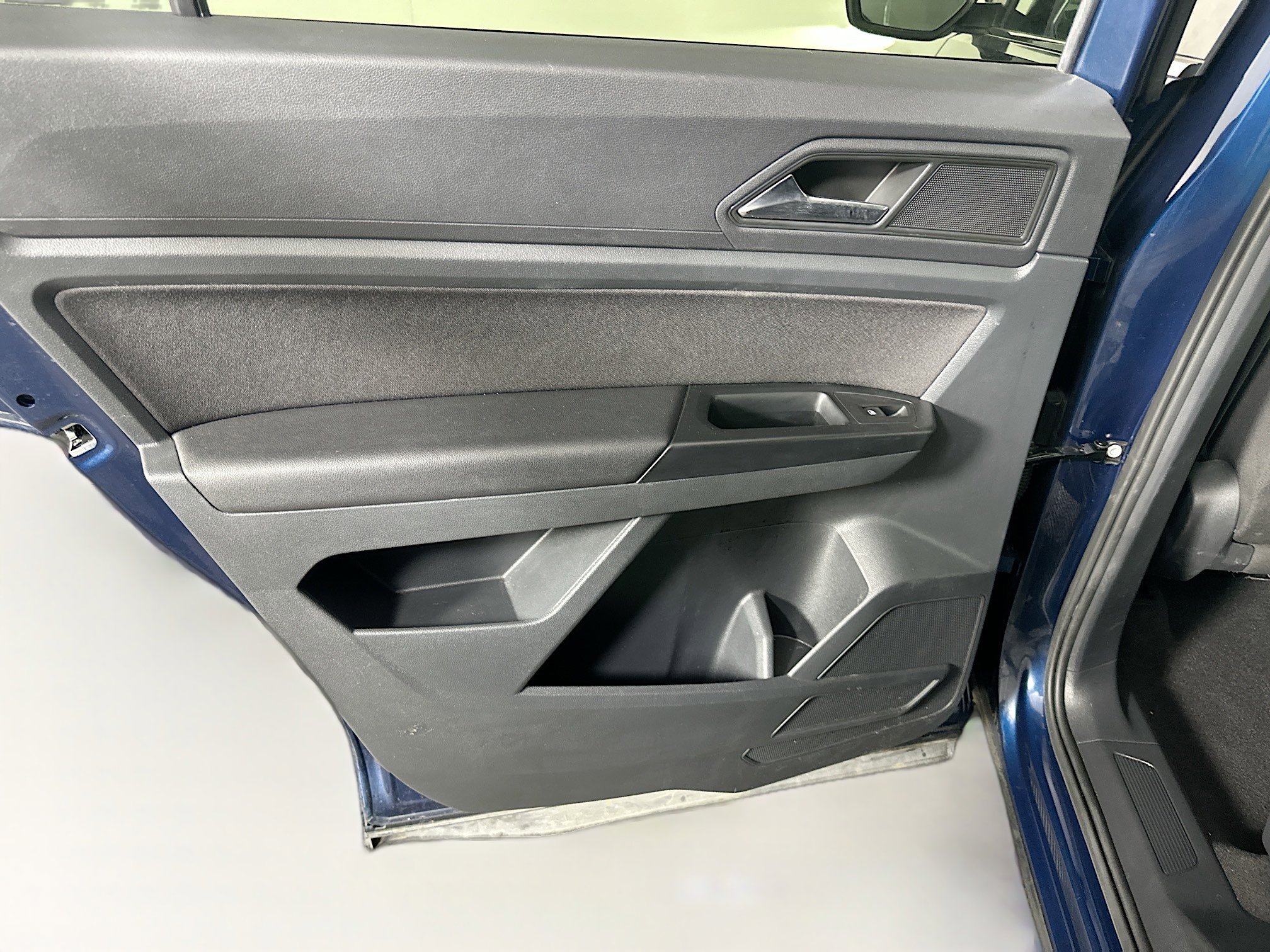 Used 2021 Volkswagen Atlas S image 25