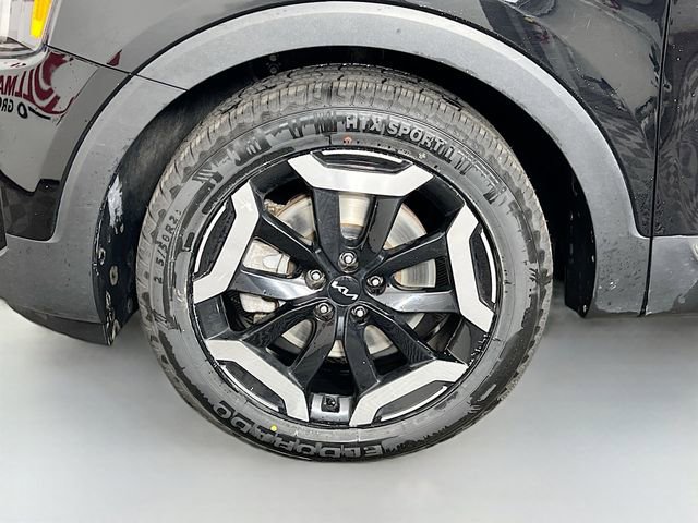 Used 2023 Kia Telluride EX w/ EX Captain's Chair Package AWD/4WD image 8