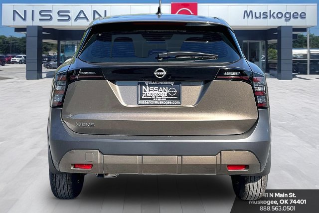 New 2027 Nissan Kicks S FWD image 4