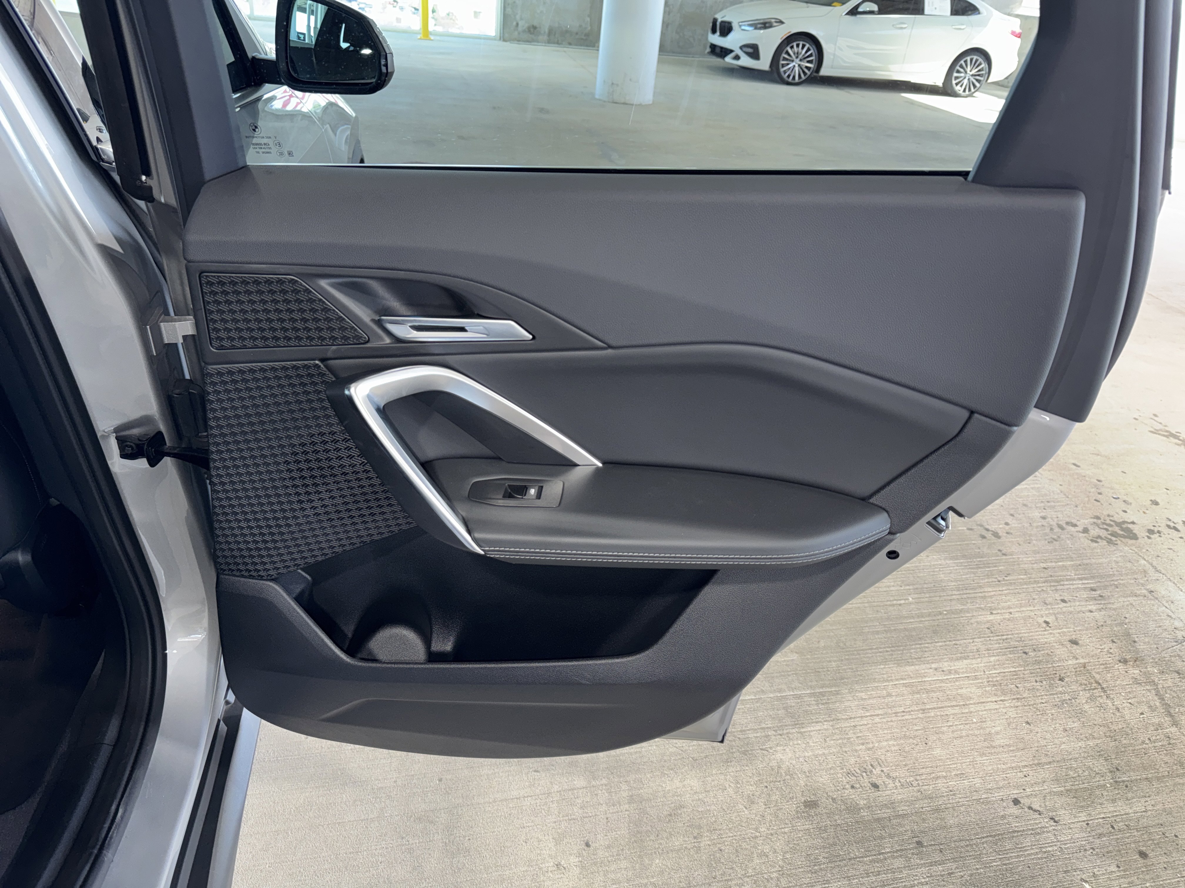 Used 2023 BMW X1 xDrive28i image 11