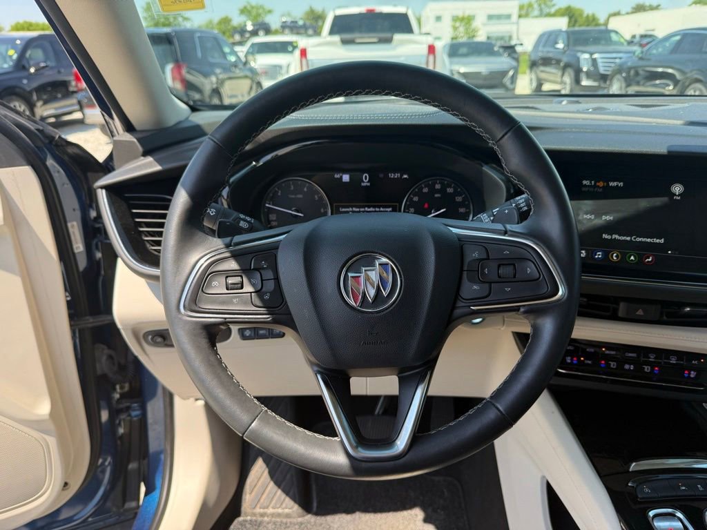 Used 2023 Buick Envision Avenir FWD image 19