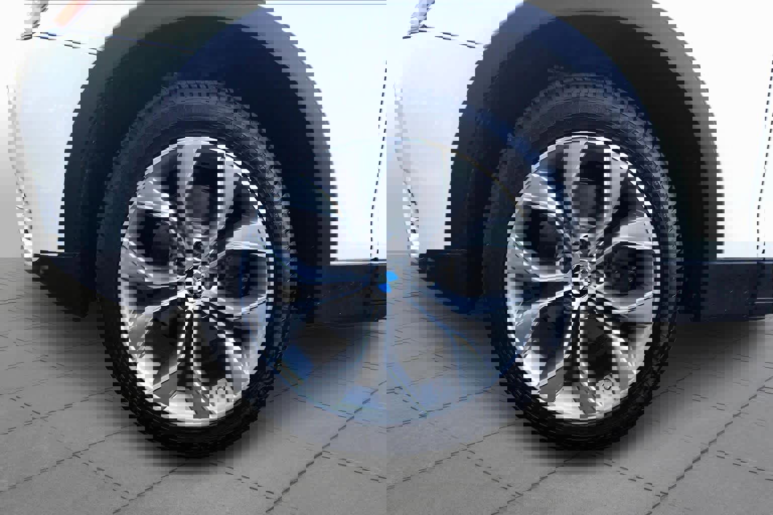 Used 2017 BMW X3 xDrive28i image 10