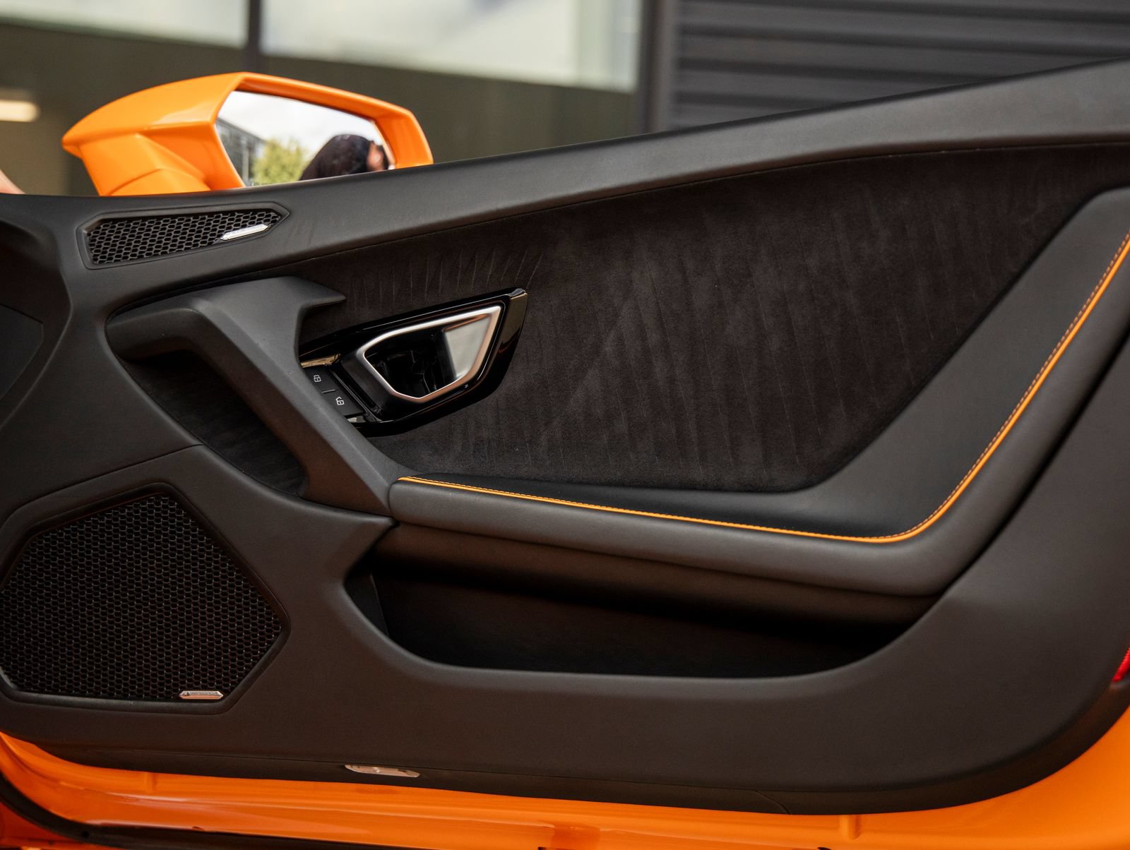 Used 2021 Lamborghini Huracan EVO RWD image 36