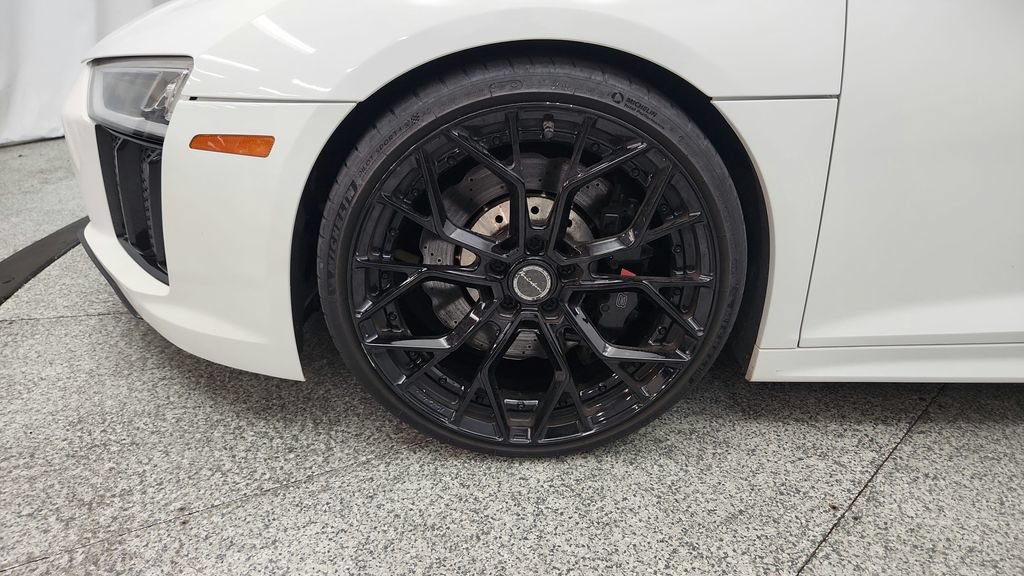Used 2017 Audi R8 V10 AWD/4WD image 16