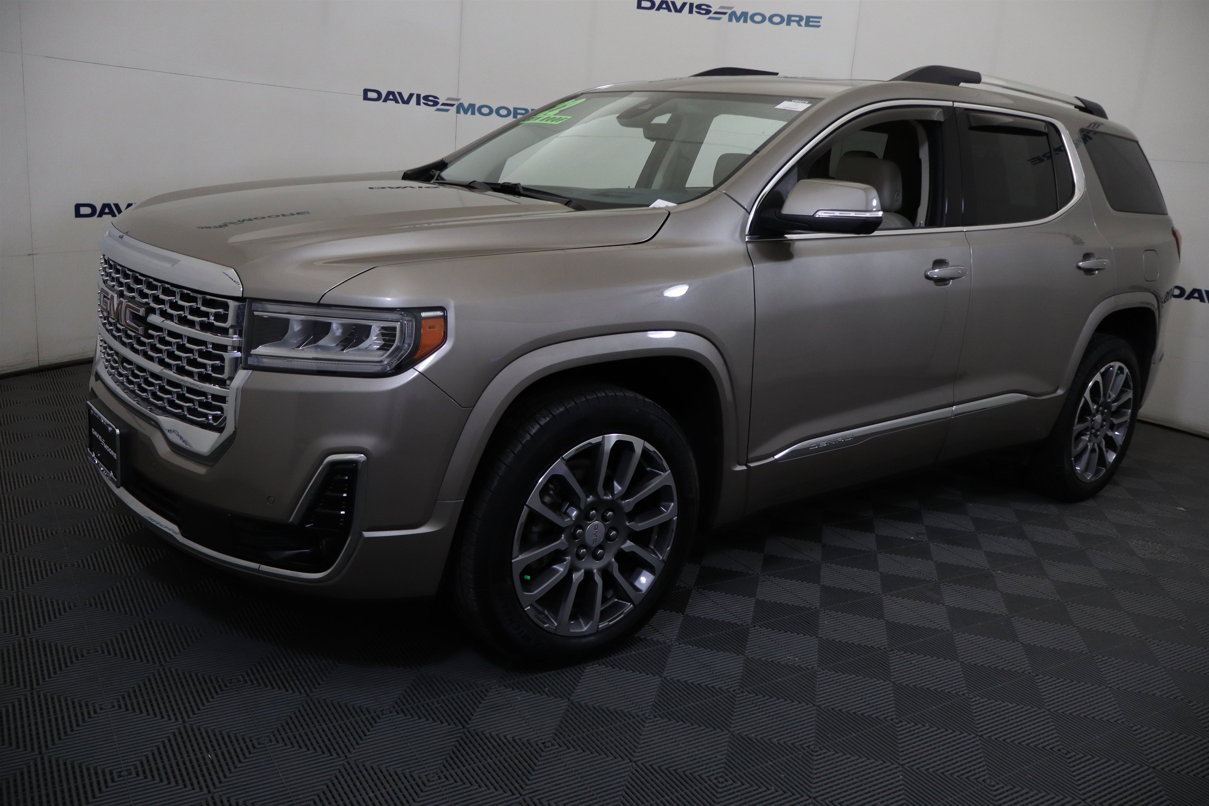 Used 2022 GMC Acadia Denali w/ Denali Ultimate Package image 11