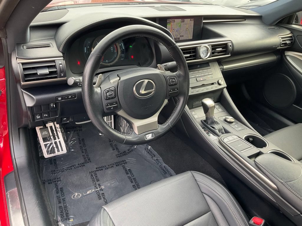 Used 2016 Lexus RC 200t RWD image 6