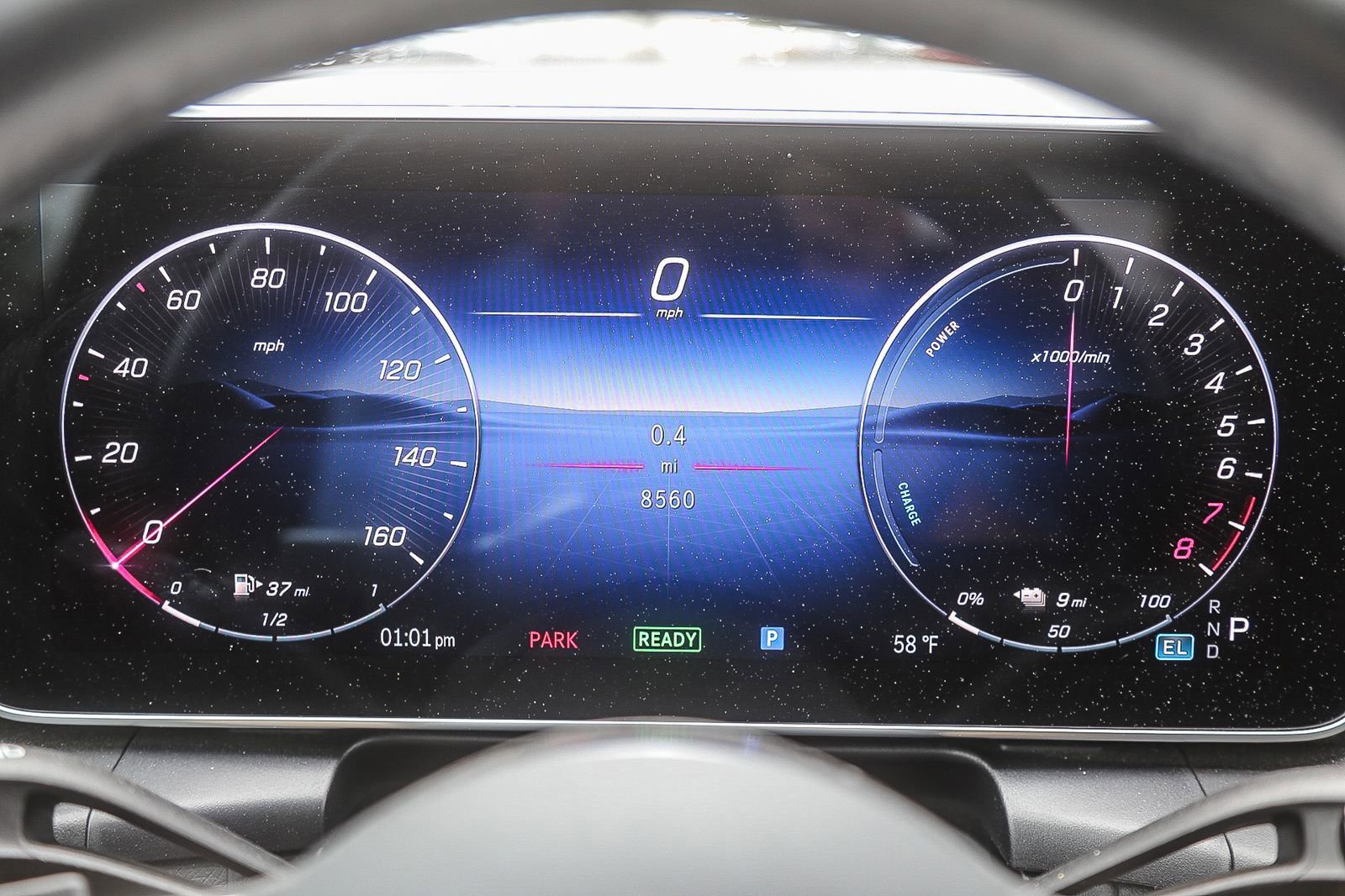 Used 2025 Mercedes-Benz GLC 350e 4MATIC image 6