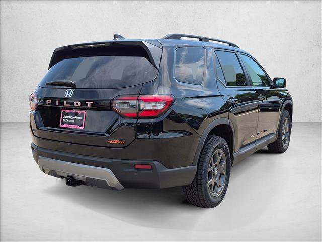 New 2026 Honda Pilot TrailSport image 2