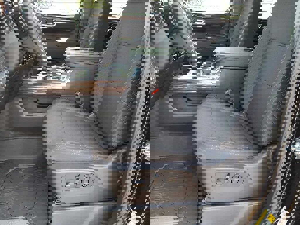 New 2026 Chevrolet Silverado 1500 LT w/ Safety Package image 11