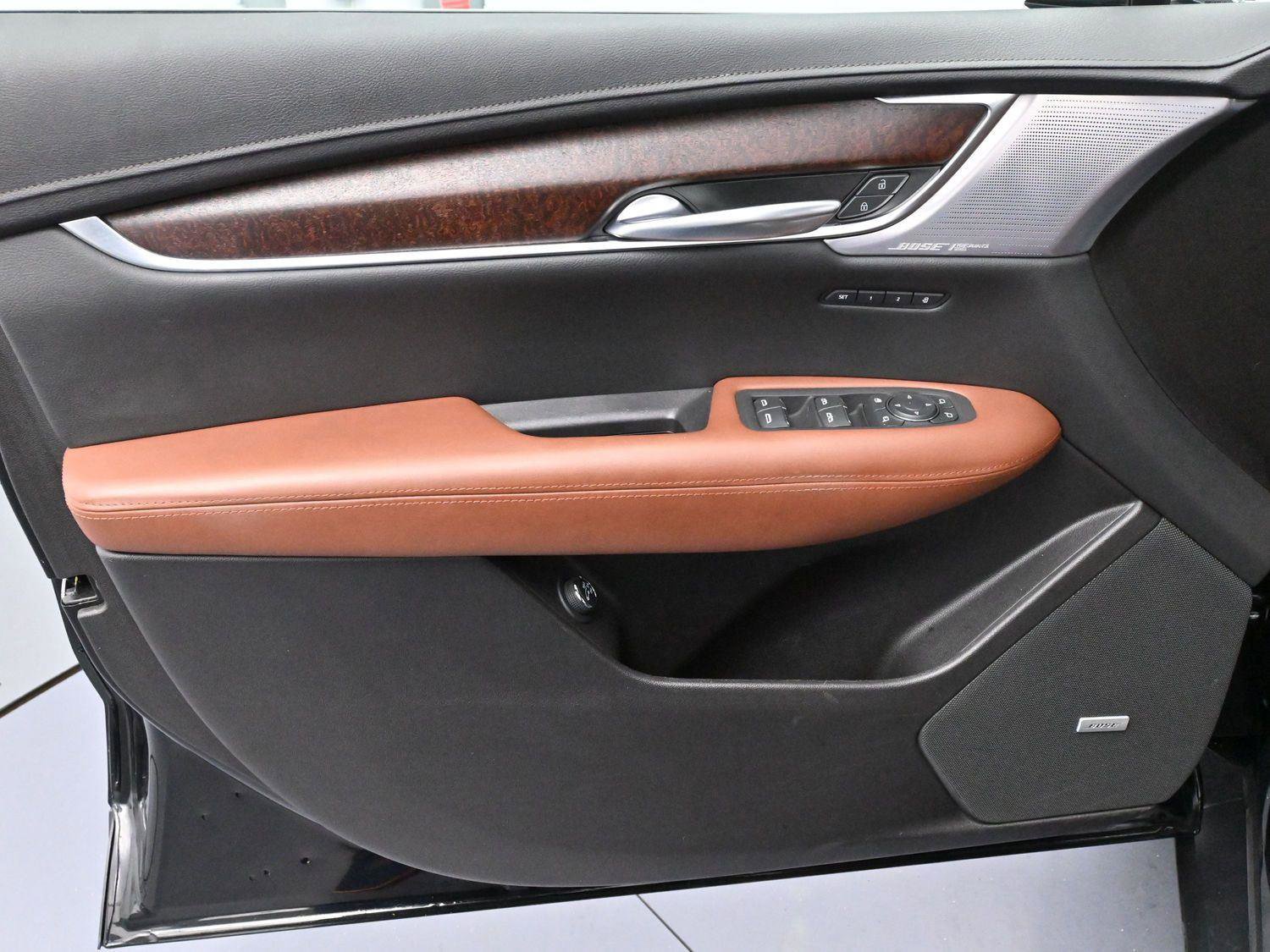 Certified 2023 Cadillac XT5 Premium Luxury image 11