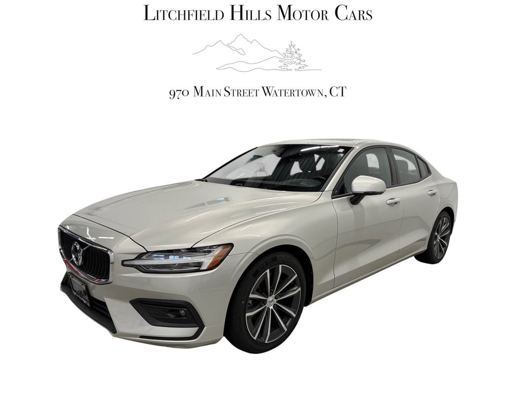Used 2021 Volvo S60 T6 Momentum AWD/4WD image 1