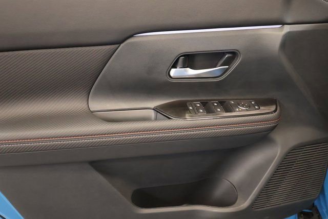 New 2026 Nissan Kicks SR w/ SR Premium Package image 9