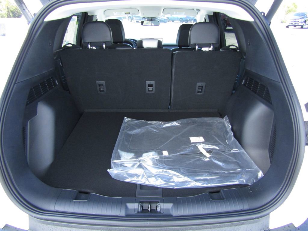 New 2026 Ford Escape Platinum image 39