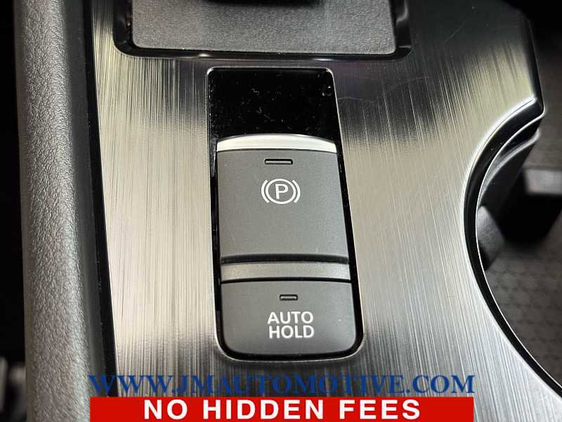 Used 2023 Nissan Rogue SV image 33