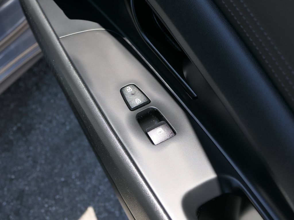 Certified 2025 Hyundai Elantra Sport FWD image 24