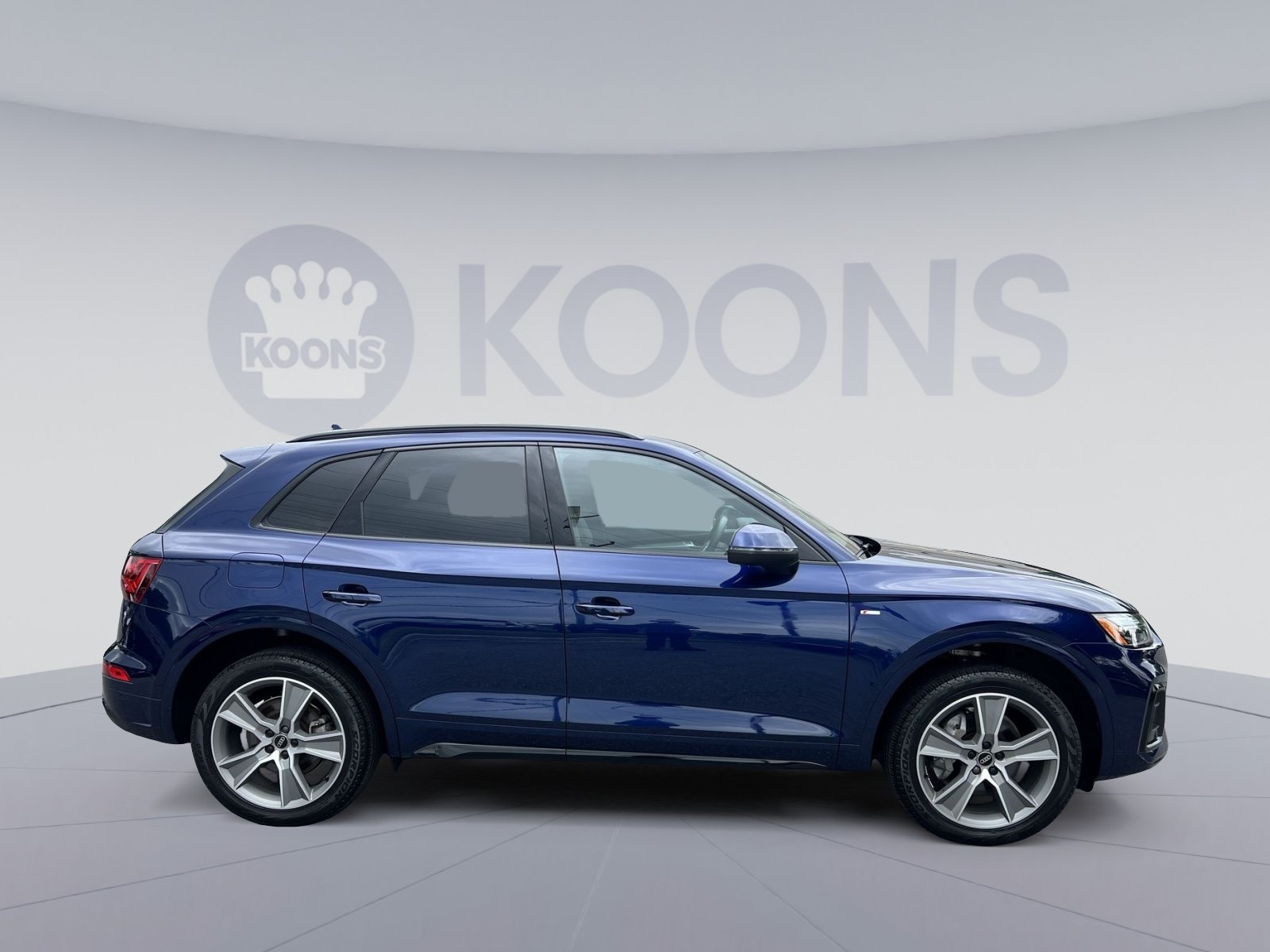 Used 2025 Audi Q5 2.0T Premium w/ Convenience Plus Package AWD/4WD image 8