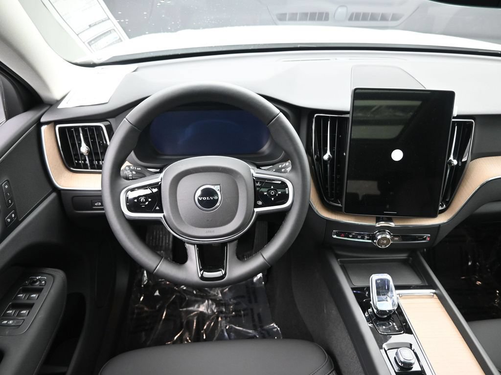 New 2026 Volvo XC60 B5 Plus w/ Climate Package AWD/4WD image 17