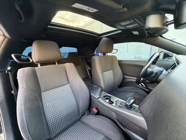 Used 2020 Dodge Challenger SXT w/ Blacktop Package image 12