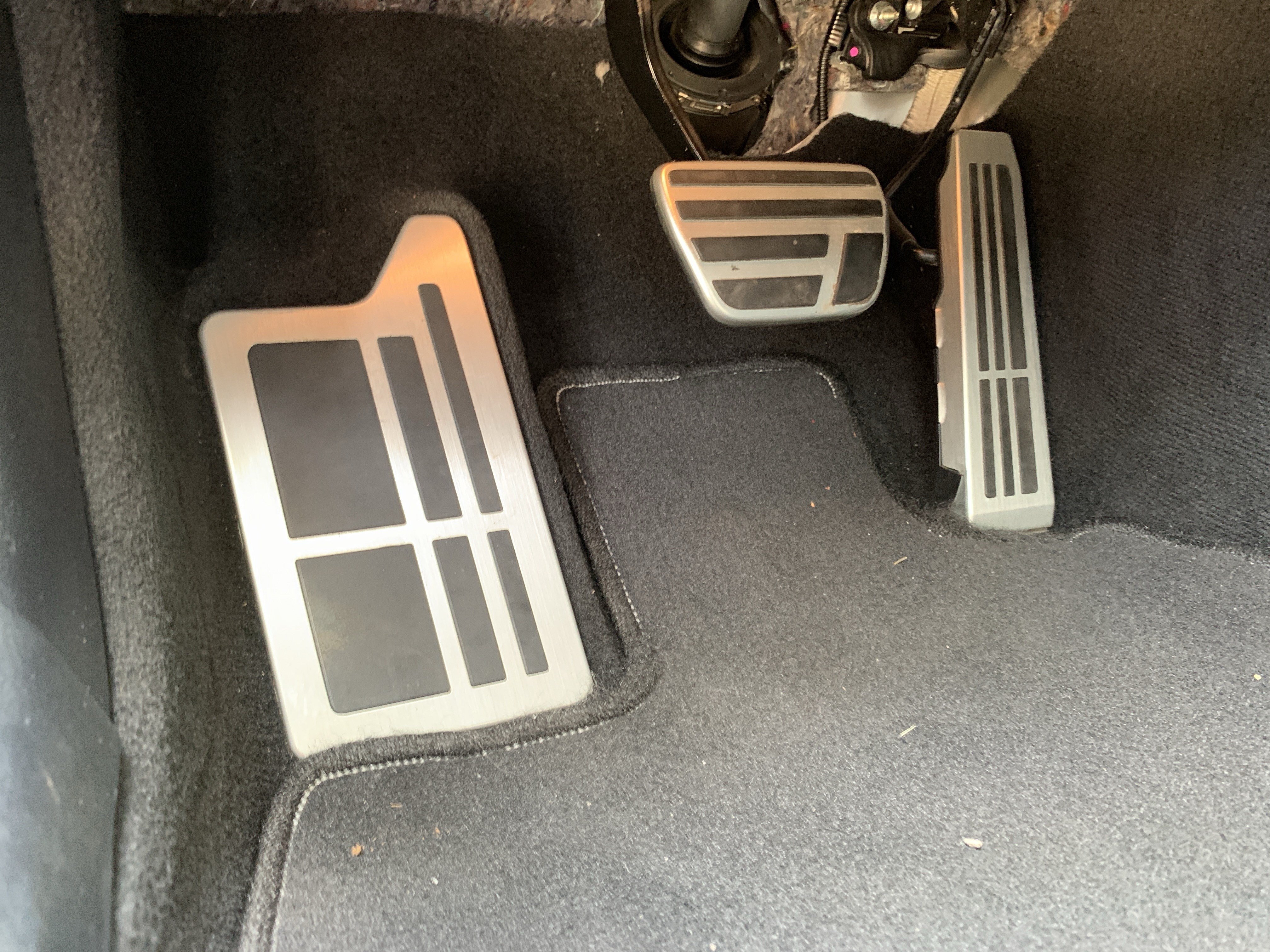 Used 2023 Lexus IS 500 w/ Accessory Package 2 RWD image 17