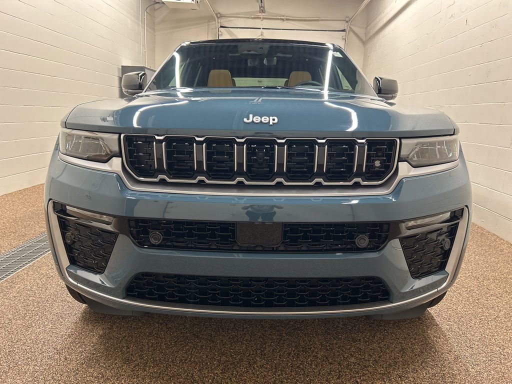 New 2026 Jeep Grand Cherokee Summit w/ Adv Protech Group IV image 6