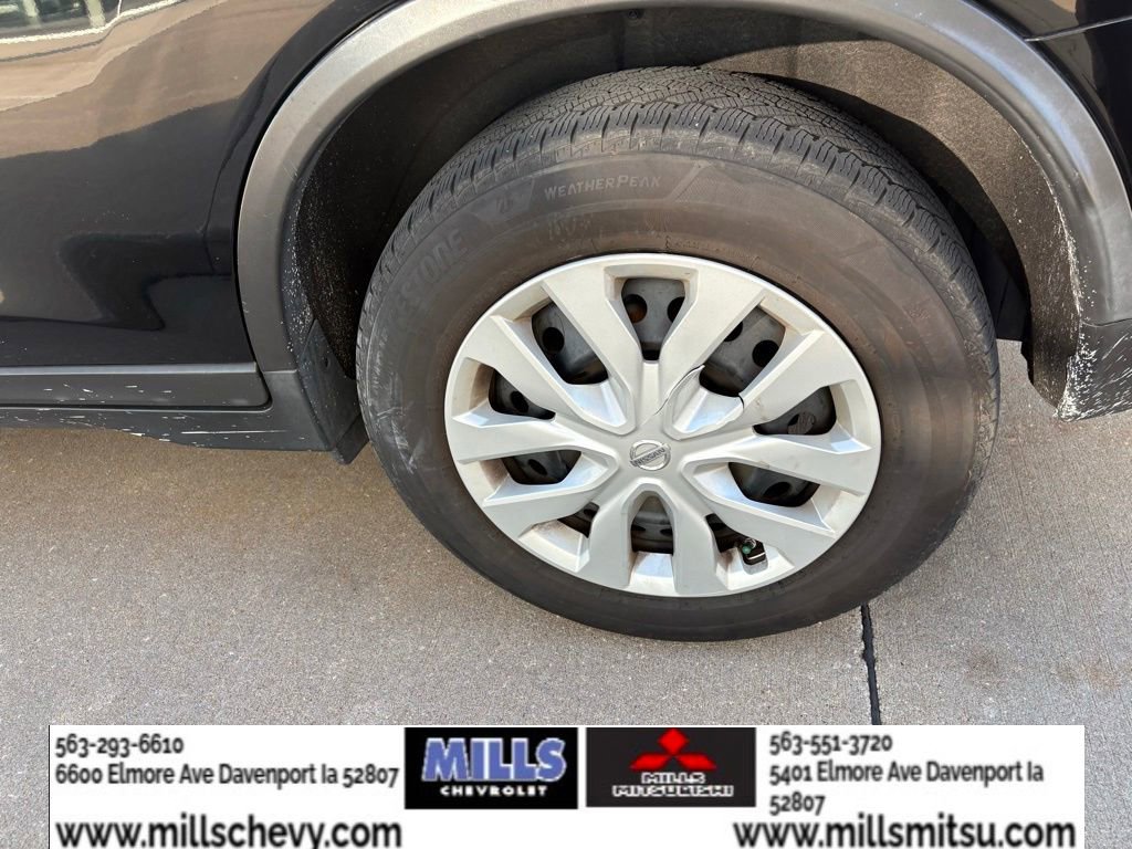 Used 2015 Nissan Rogue S image 12