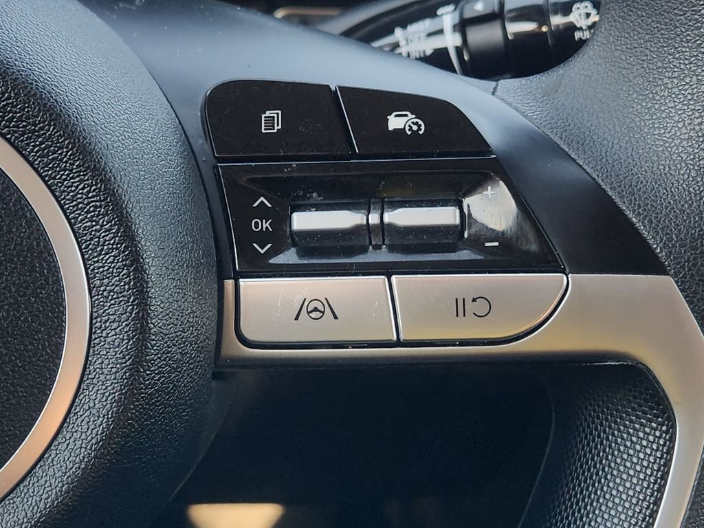 Used 2024 Hyundai Elantra SEL image 33