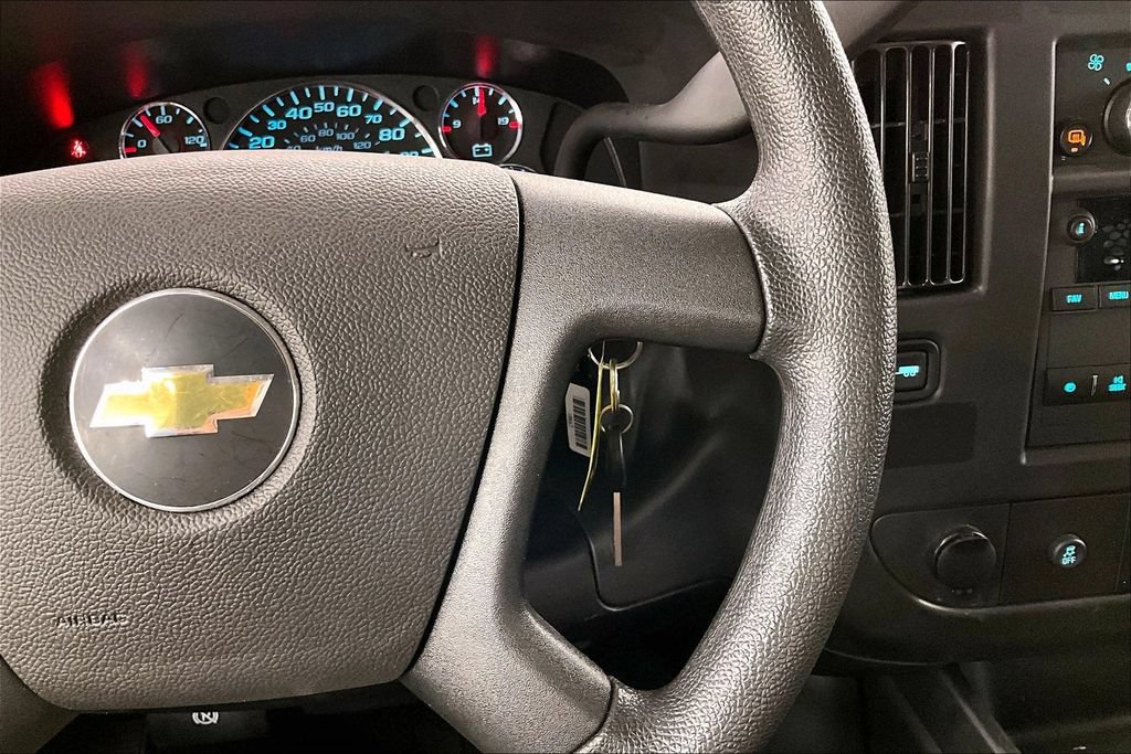 Used 2025 Chevrolet Express 2500 w/ Driver Convenience Package RWD image 18