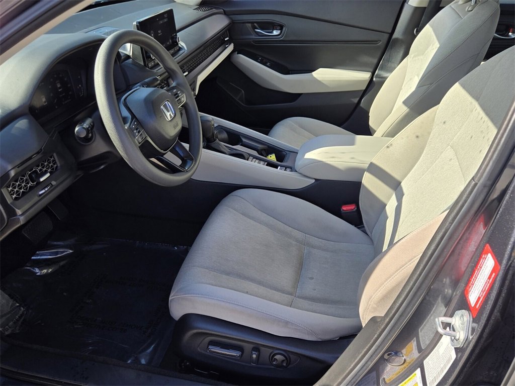 Certified 2025 Honda Accord SE image 10