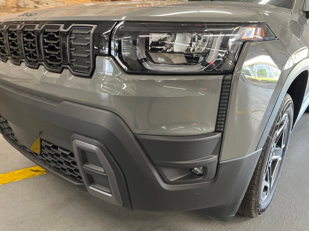 New 2026 Jeep Cherokee Laredo AWD/4WD image 10