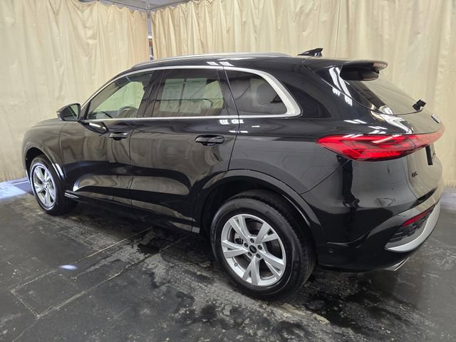 Certified 2025 Audi Q5 Premium w/ Convenience Package image 11