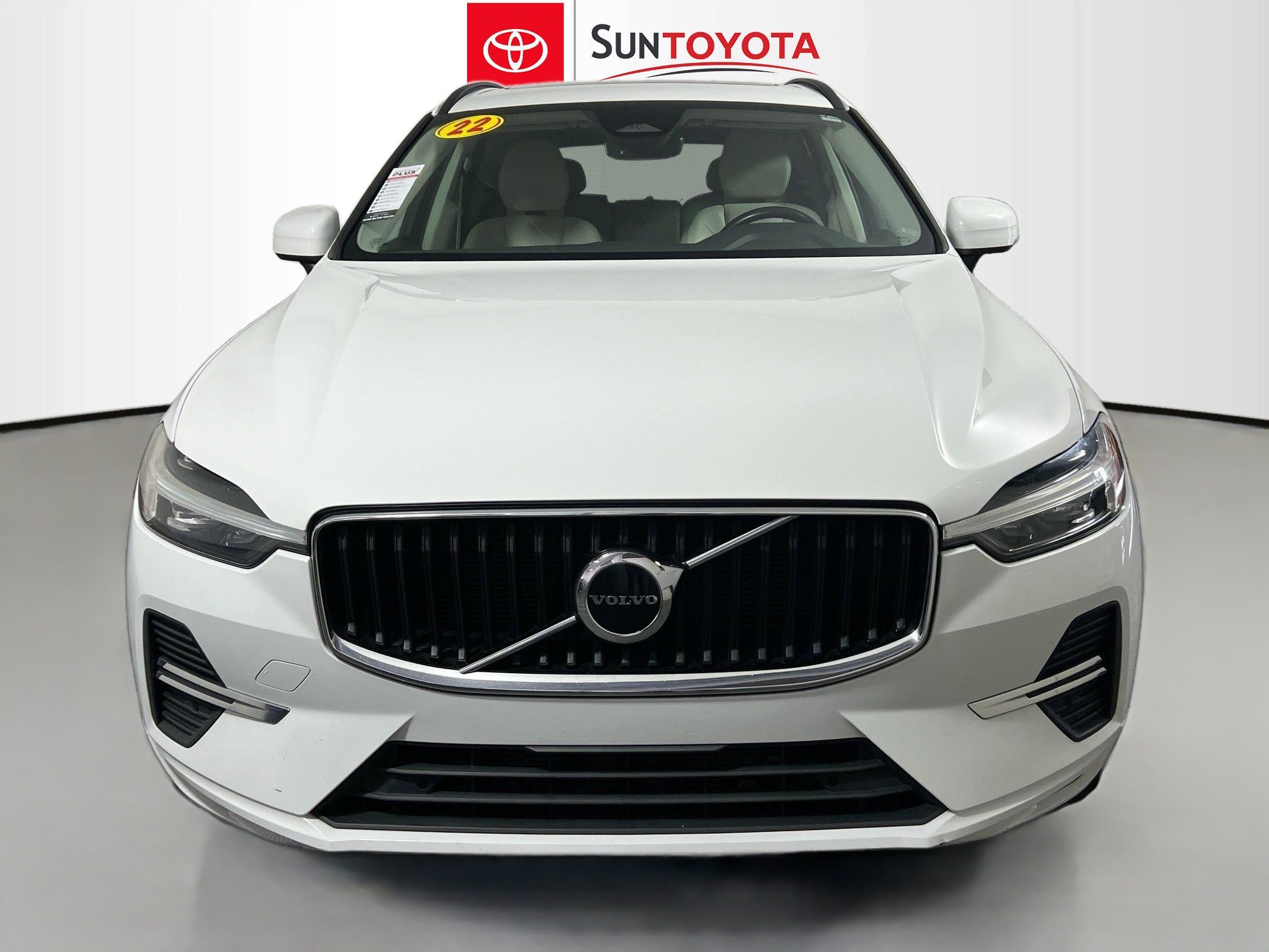 Used 2022 Volvo XC60 B5 Momentum image 10