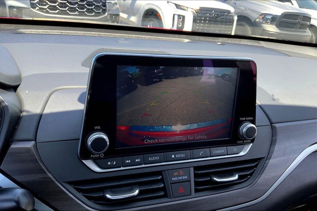 Used 2023 Nissan Altima 2.5 SV image 11