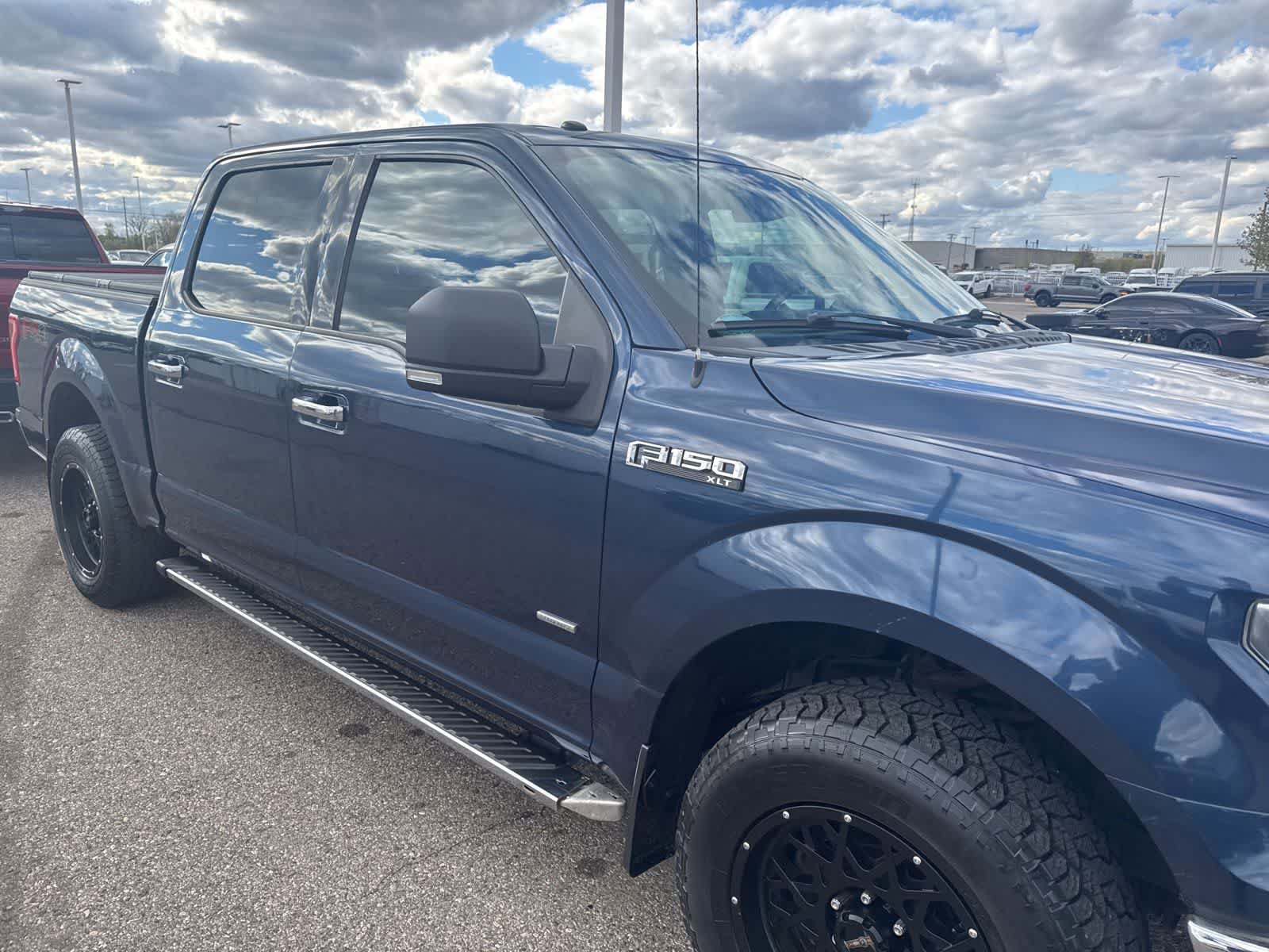 Used 2015 Ford F150 XLT w/ Equipment Group 302A Luxury AWD/4WD image 10