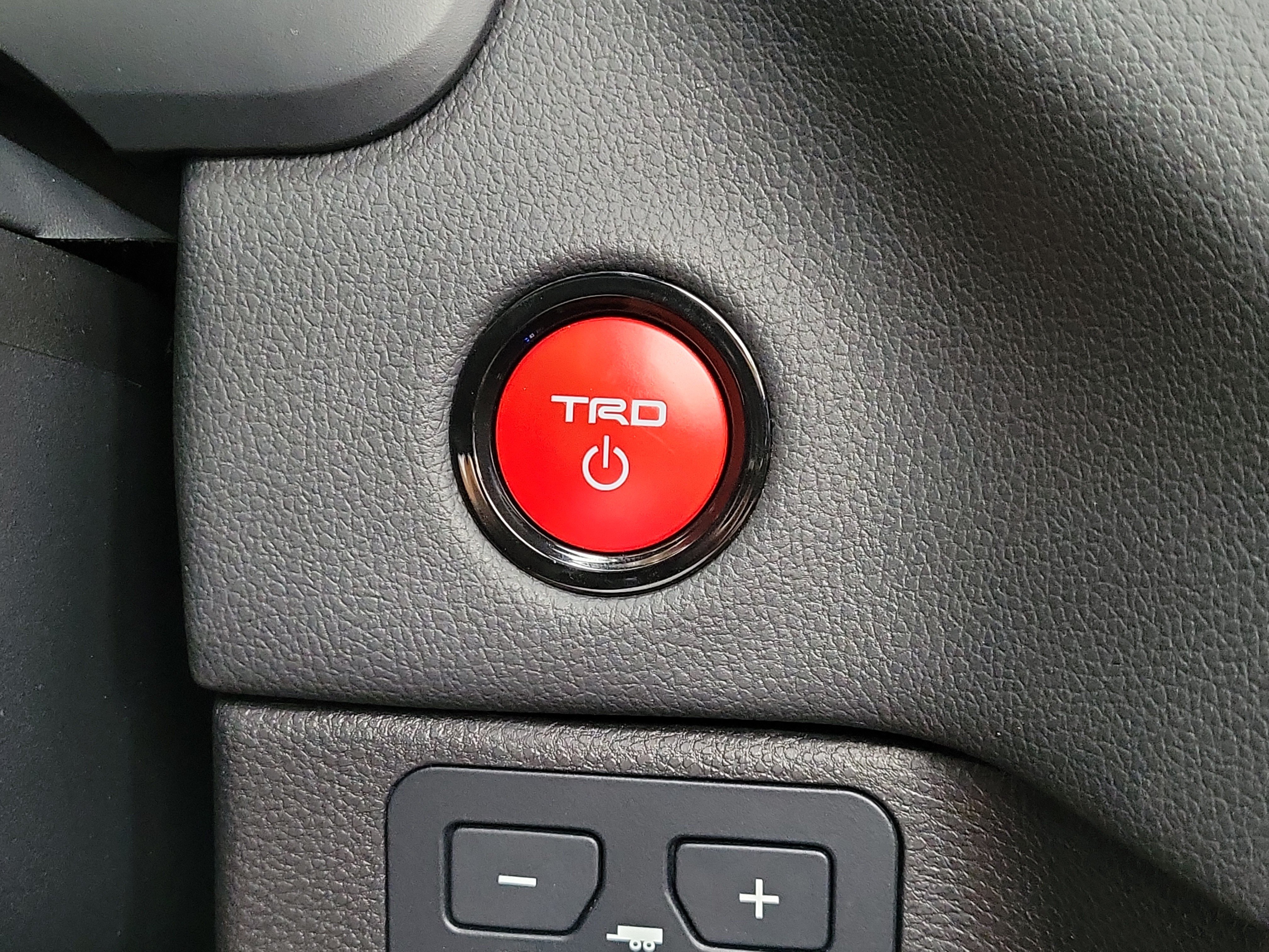 Used 2025 Toyota Tundra TRD Pro AWD/4WD image 27