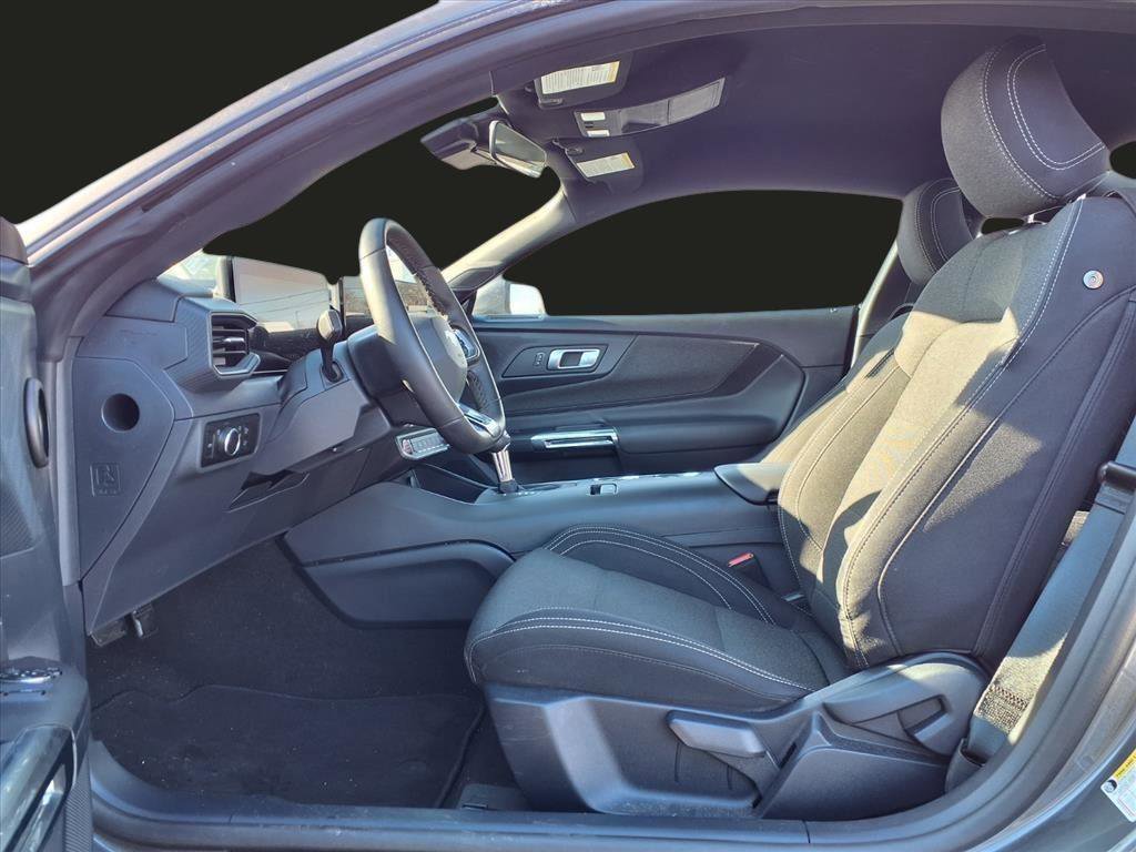 Used 2024 Ford Mustang Coupe image 25