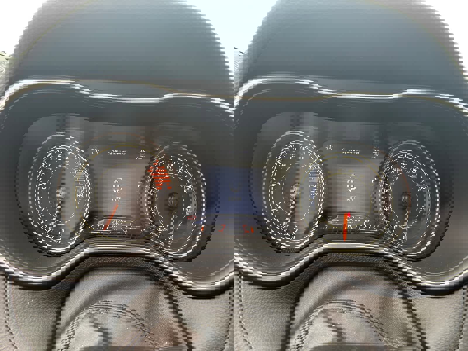 Used 2022 Jeep Cherokee Trailhawk w/ Trailhawk Elite Value Package image 14