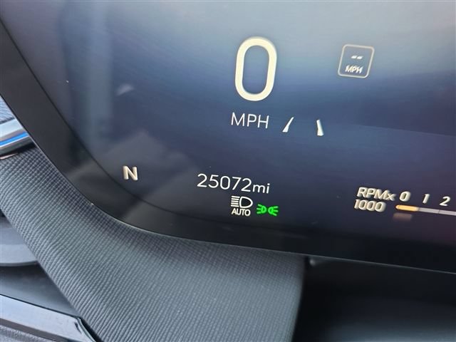 Certified 2025 Buick Enclave Sport Touring AWD/4WD image 10