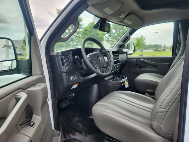 New 2024 Chevrolet Express 3500 w/ Power Convenience Package RWD image 10