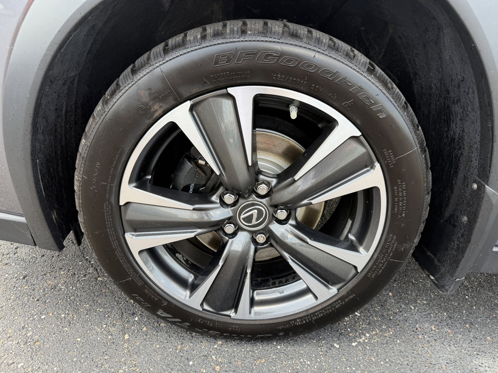 Used 2020 Lexus UX 250h w/ Luxury Package image 37