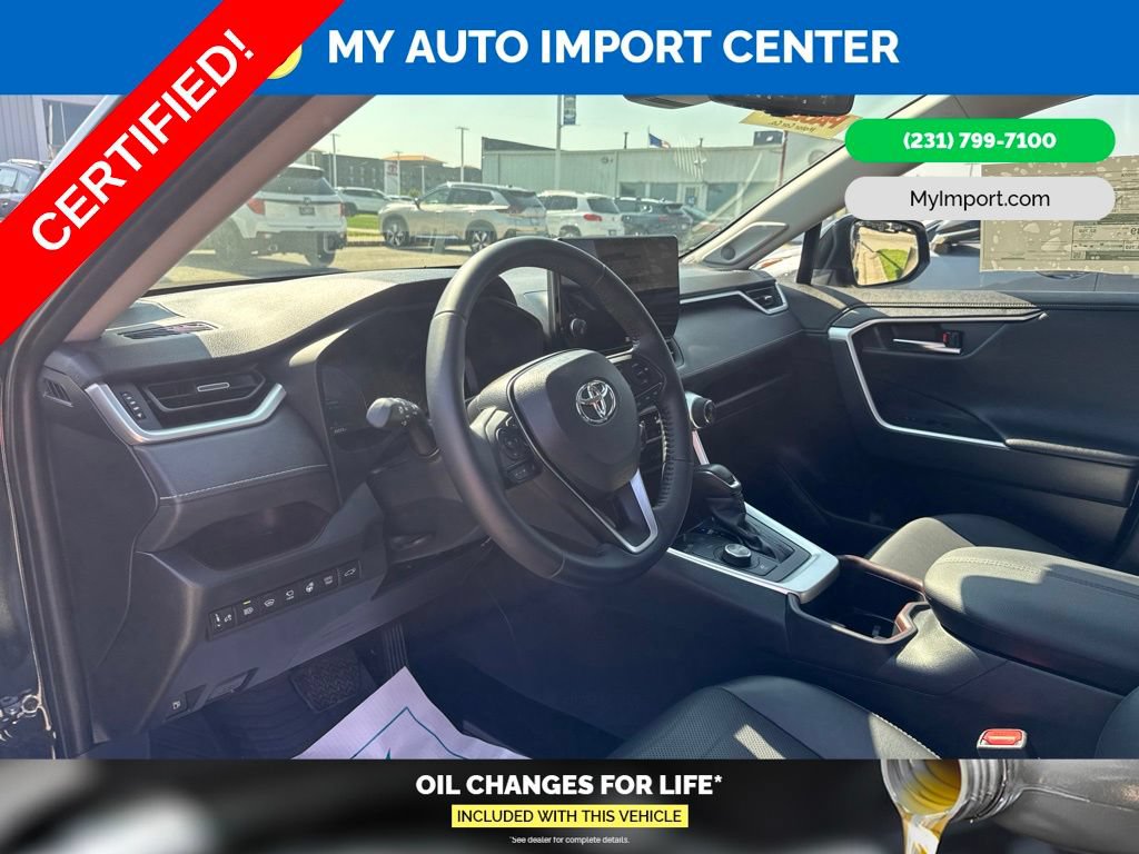 Certified 2025 Toyota RAV4 Limited w/ Advanced Technology Package AWD/4WD image 8
