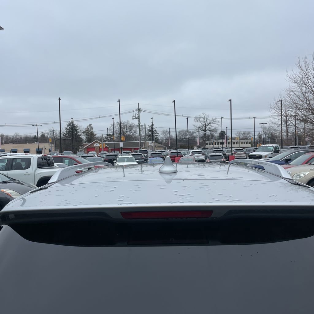 Used 2020 Nissan Rogue SV image 12