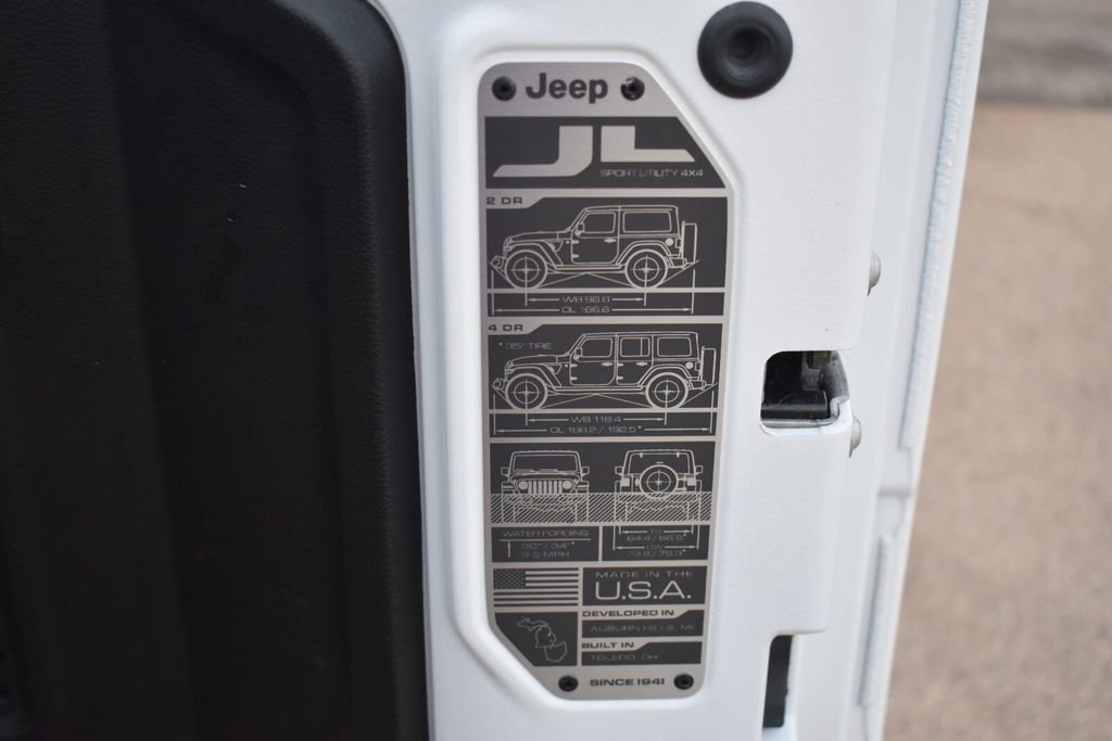 Used 2024 Jeep Wrangler Sport S image 19