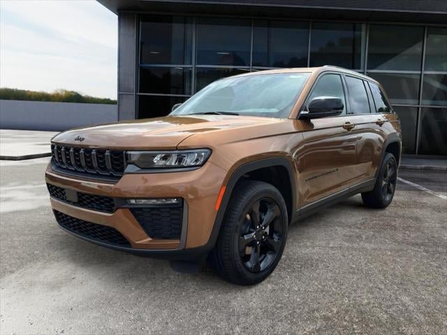 New 2026 Jeep Grand Cherokee Limited w/ Limited Altitude Package RWD image 25