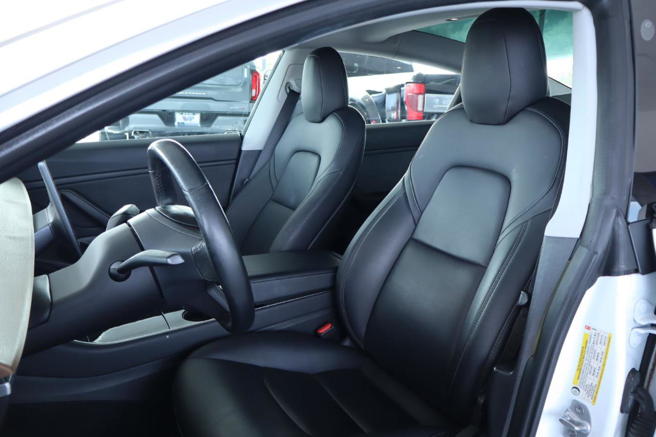 Used 2018 Tesla Model 3 Long Range RWD image 16